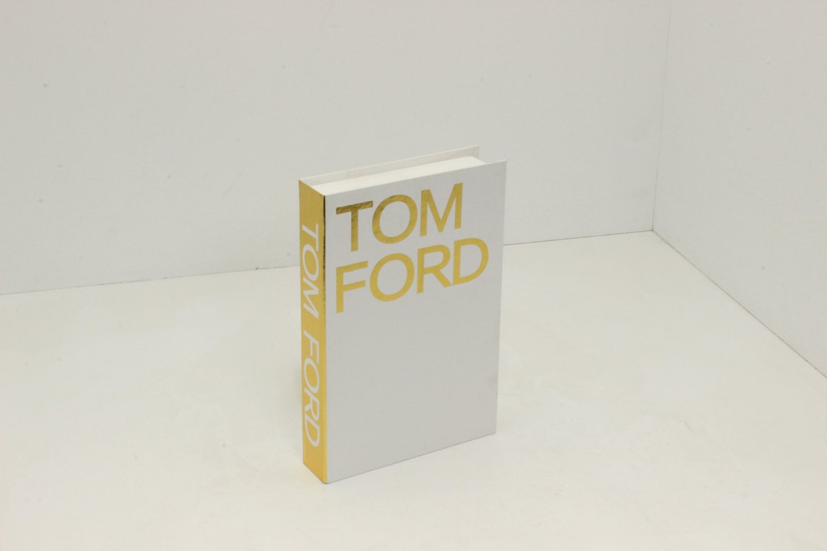 yucel-ambalaj-cikolata-kuse-dikdortgen-tom-ford-dekoratif-kutu-gold-beyaz-2 Tom Ford Kitap Kutu - Görsel 1